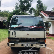 MITSUBISHI CANTER 1989