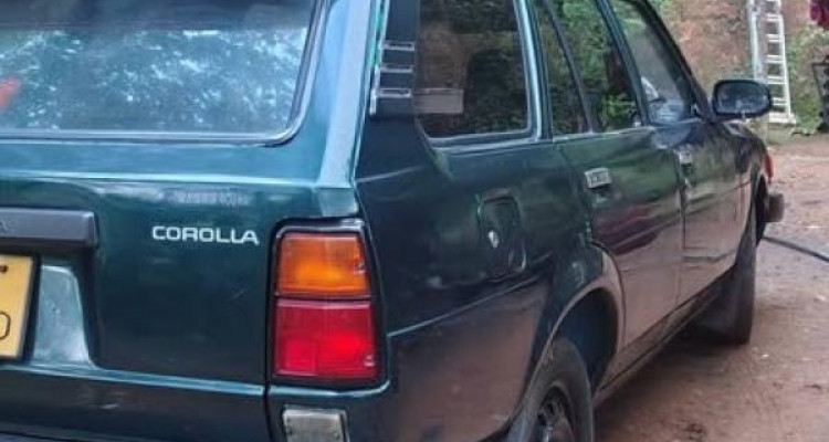TOYOTA COROLLA DX WAGON KE72 1987