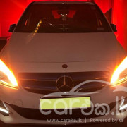 MERCEDES BENZ B250E 2016