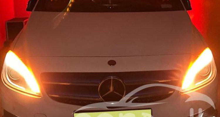 MERCEDES BENZ B250E 2016