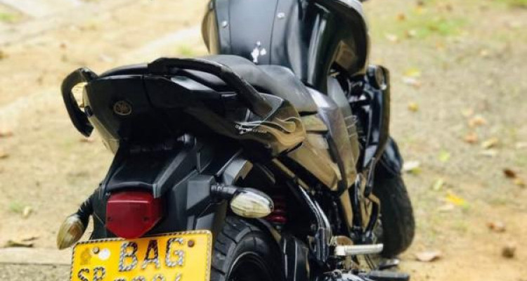 YAMAHA FZ 2013
