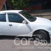 TOYOTA STARLET 2000