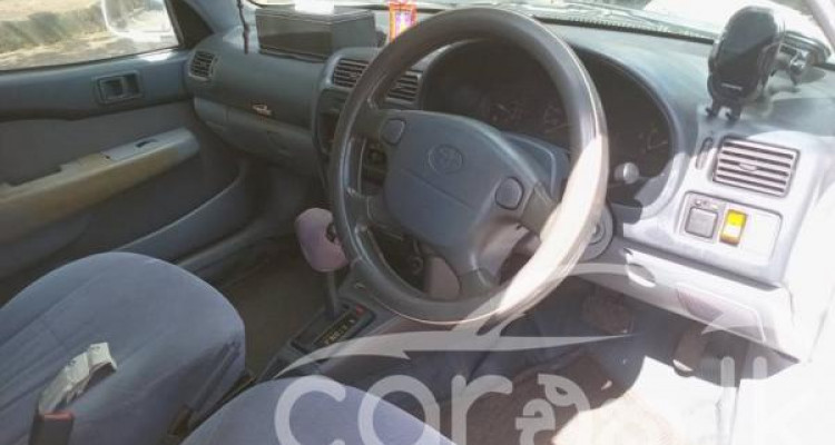 TOYOTA STARLET 2000