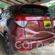 HONDA VEZEL 2014