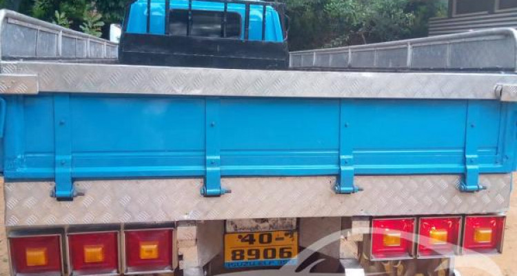 ISUZU ELF 1979