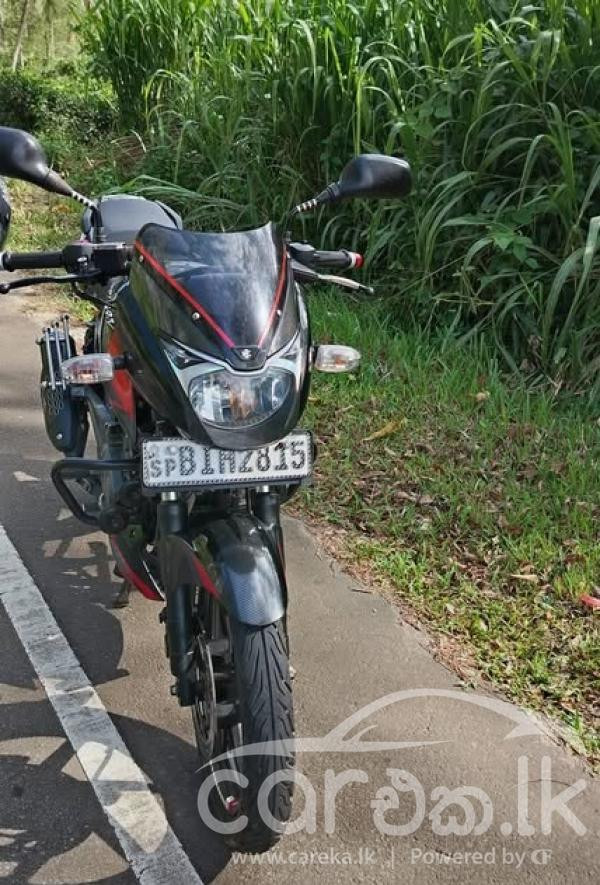 BAJAJ PULSAR 150 2019