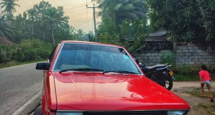 MITSUBISHI LANCER BOX 1984