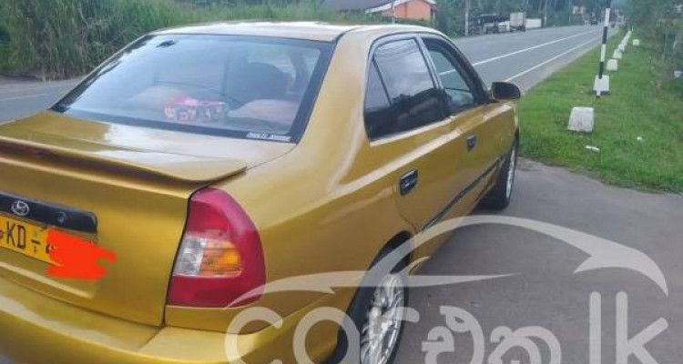 HYUNDAI ACCENT 2001