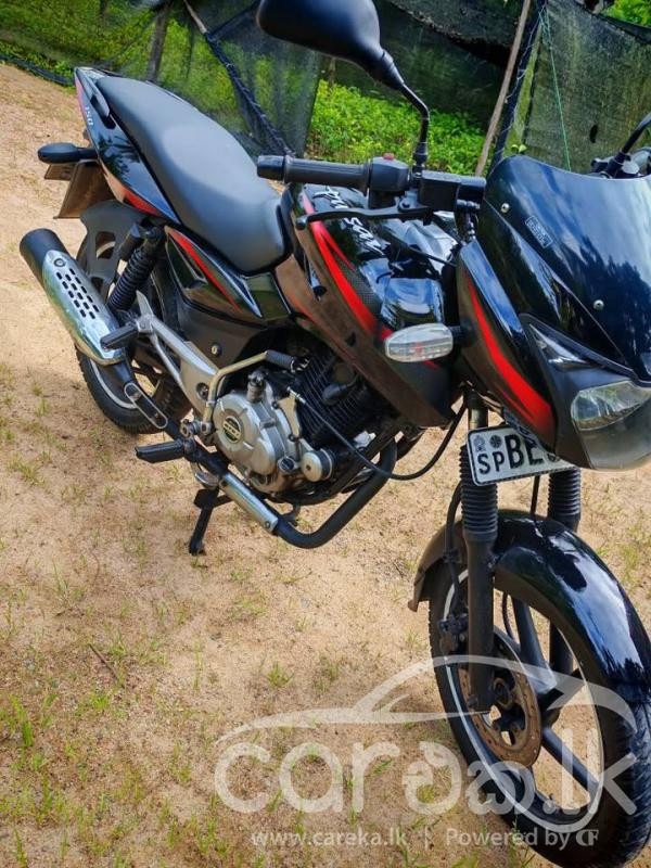BAJAJ PULSAR 150 2016
