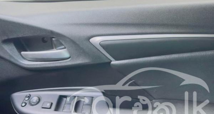 HONDA FIT GP5 2013