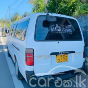 TOYOTA HIACE LH30 1982
