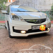 HONDA FIT GP4 2013