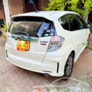 HONDA FIT GP4 2013