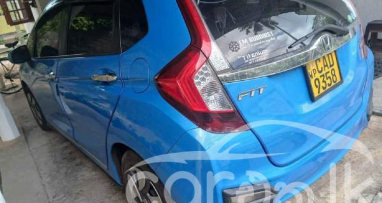 HONDA FIT GP5 2013