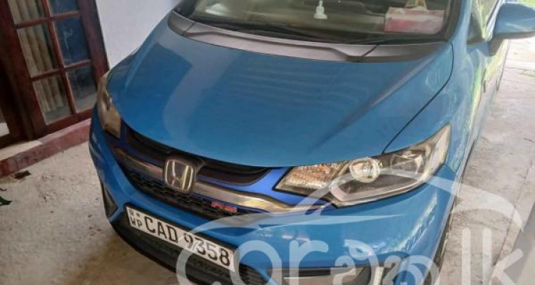 HONDA FIT GP5 2013