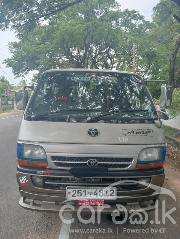 TOYOTA DOLPHIN 1993