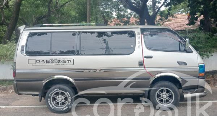 TOYOTA DOLPHIN 1993