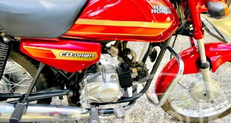 HERO HONDA CD DAWN 2010