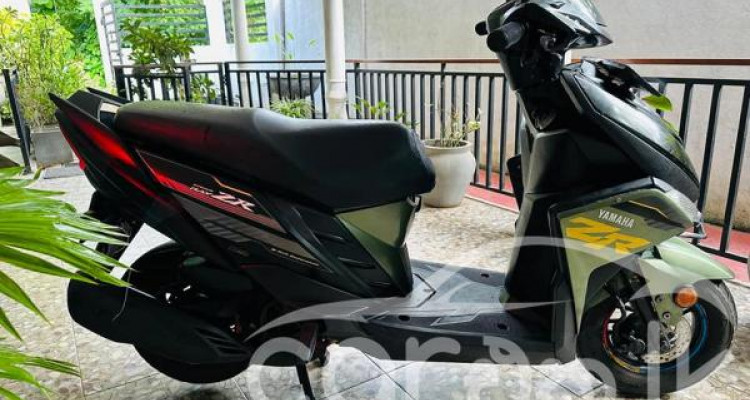 YAMAHA RAY 2018