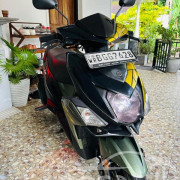 YAMAHA RAY 2018