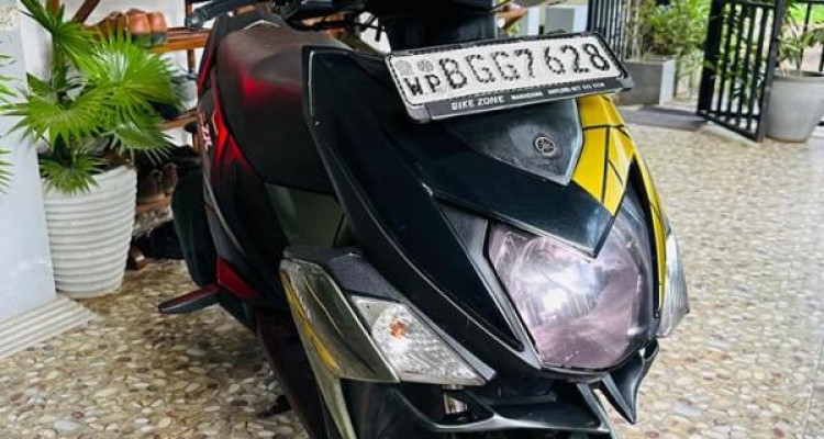 YAMAHA RAY 2018