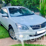 TOYOTA PREMIO 2013