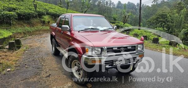 TOYOTA HILUX 107 1992