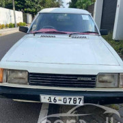 MAZDA FAMILIA 1988