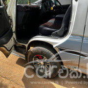 TOYOTA HIACE LH113 1991