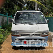 TOYOTA HIACE LH113 1991