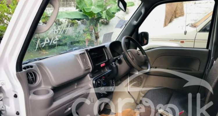 NISSAN CLIPPER NV100 2023