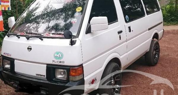 NISSAN VANETTE 1986