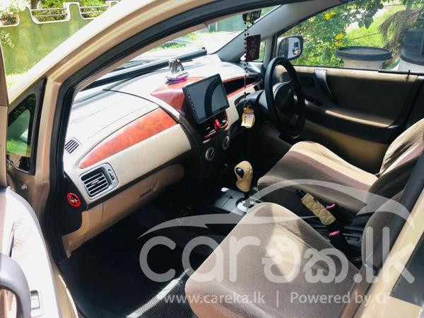 SUZUKI LIANA 2001