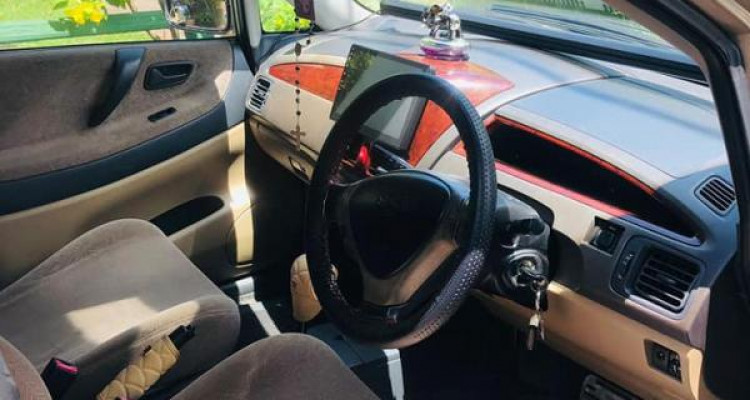 SUZUKI LIANA 2001