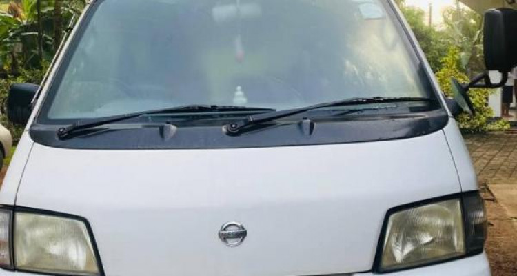 NISSAN VANETTE 2002