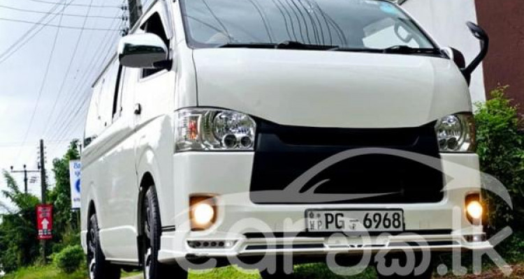 TOYOTA TRH 2012