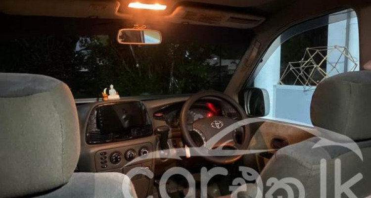 TOYOTA NOAH KR42 2000