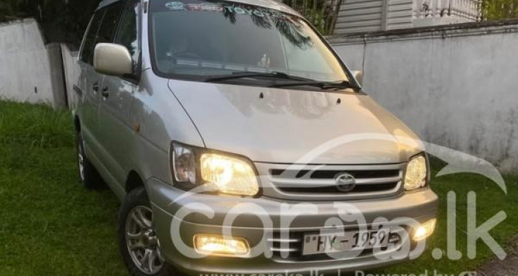 TOYOTA NOAH KR42 2000