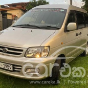 TOYOTA NOAH KR42 2000