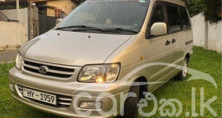 TOYOTA NOAH KR42 2000