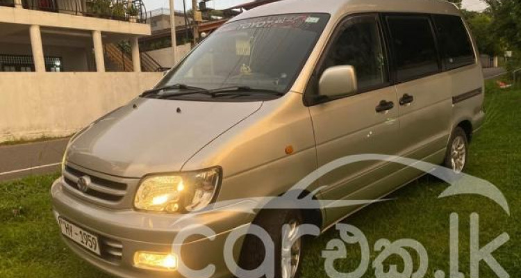 TOYOTA NOAH KR42 2000