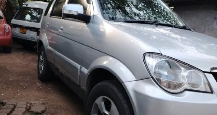 ZOTYE NOMAD 2011