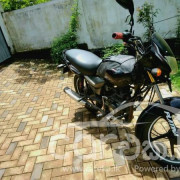 BAJAJ PLATINA 2013