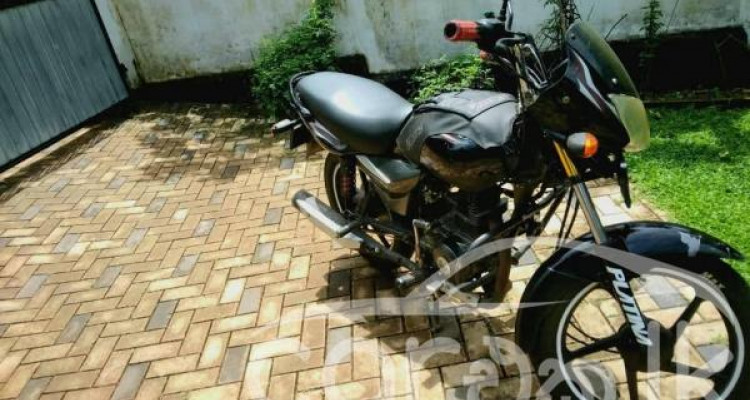 BAJAJ PLATINA 2013