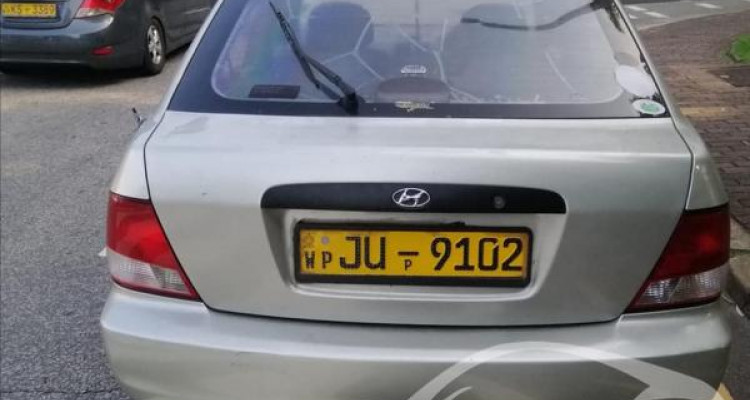 HYUNDAI ACCENT 2000