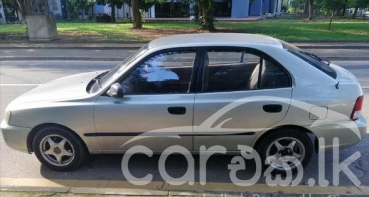 HYUNDAI ACCENT 2000