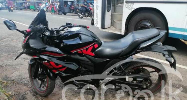 SUZUKI GIXXER 2018