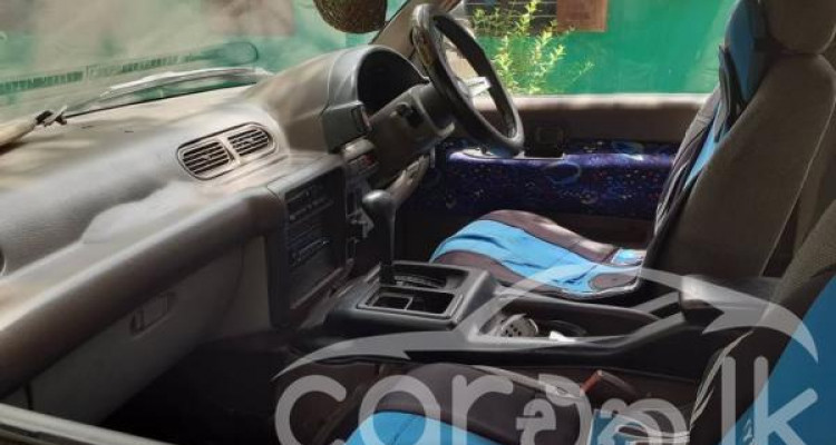 NISSAN SERENA 1996