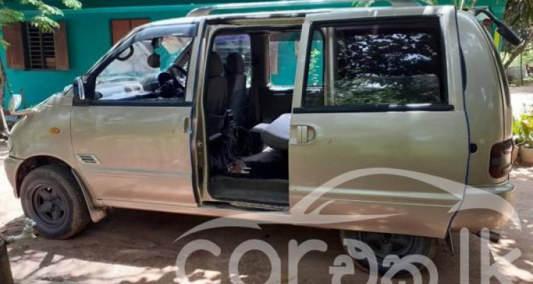 NISSAN SERENA 1996