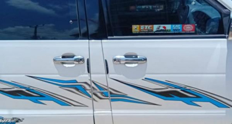 TOYOTA NOAH KR42 2000